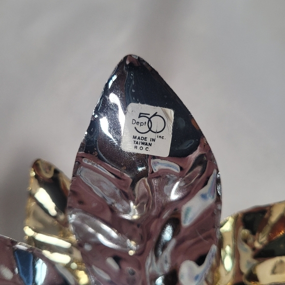 Dept 56 Metal Poinsetta Votive Candle Holder Silver & Gold w/Box - Picture 4 of 11